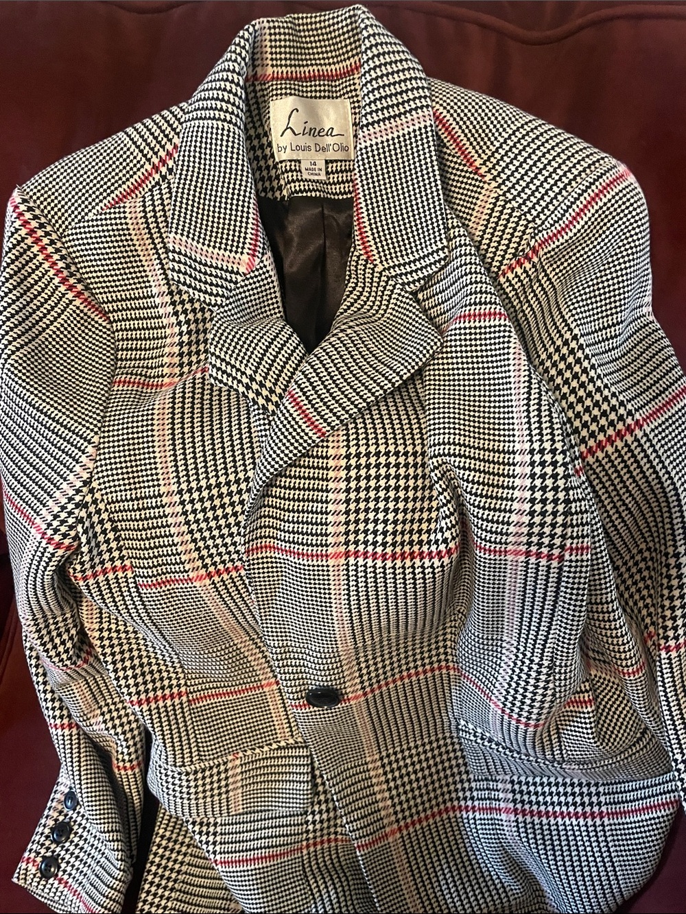 Linea by Louis Dell'Olio Black and White Glen Plaid Blazer with Red Windowpane